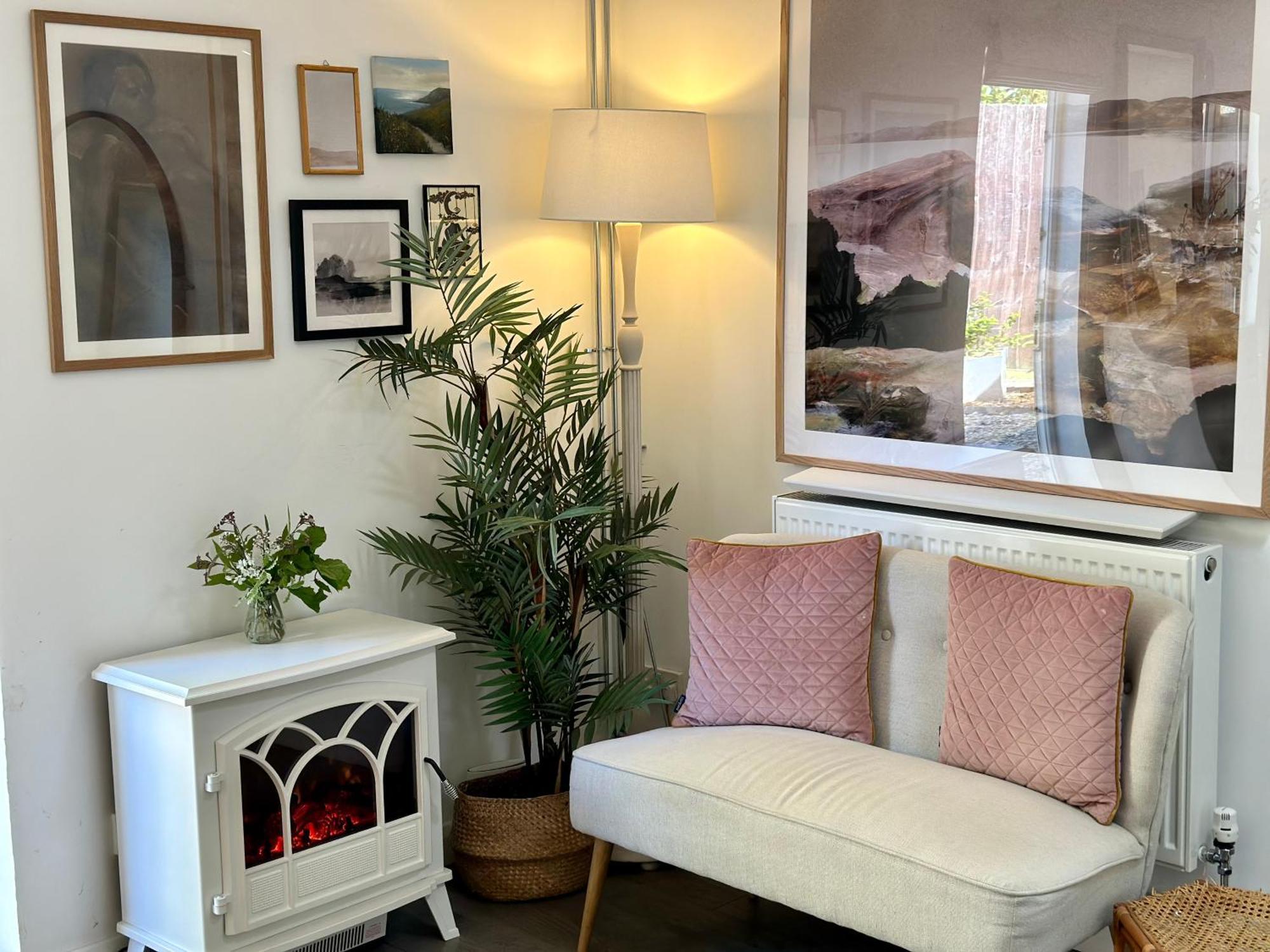 Alderbury Apartment